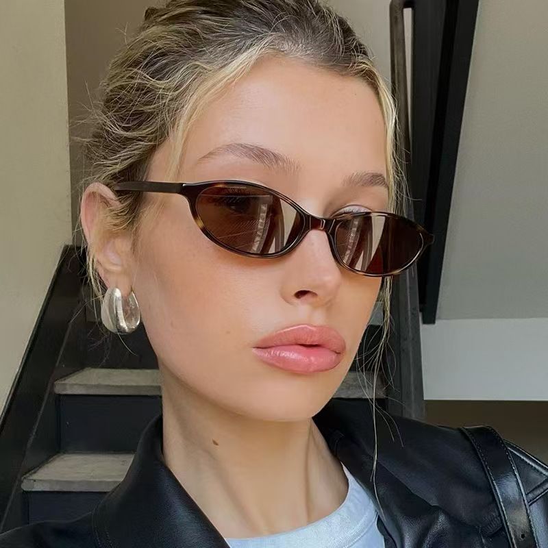 Nouvelles Lunettes de Soleil V - Sunglasses Cat Eye avis et prix